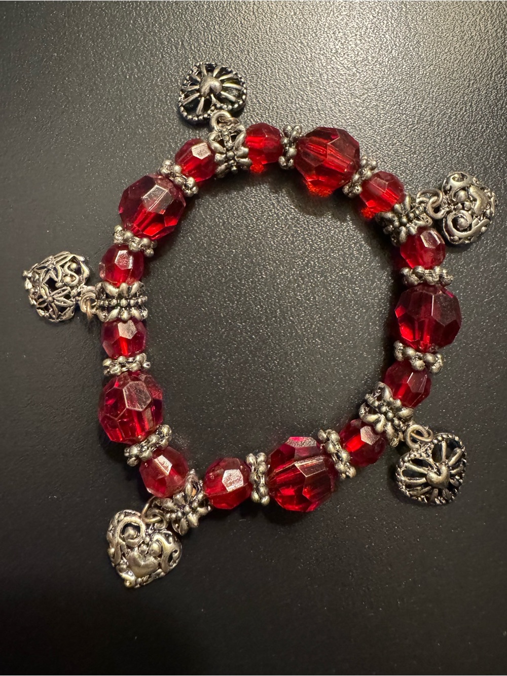 Red Faceted Y2K Beaded Heart Charm Stretch Bracelet